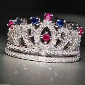 Gorgeous crown ring